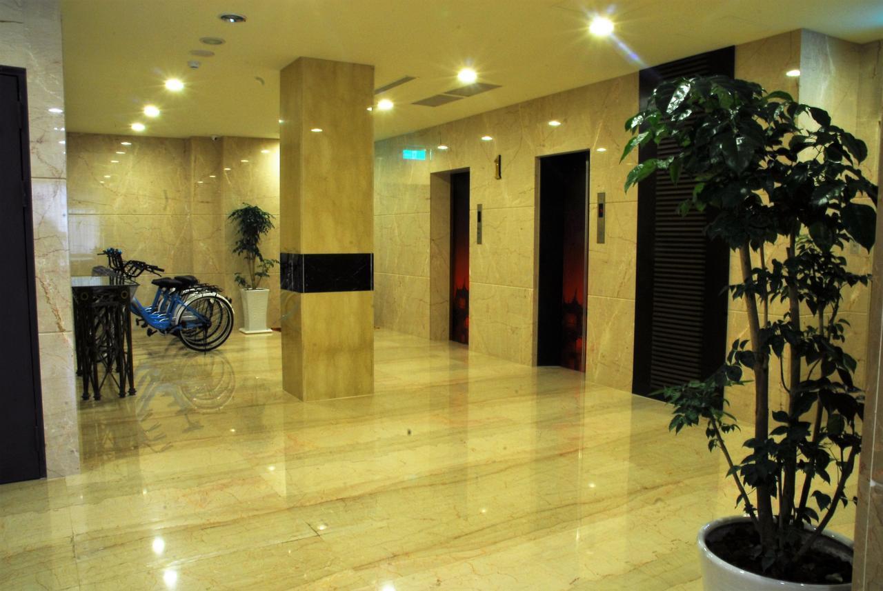 Maple Hotel Tainan Exterior foto